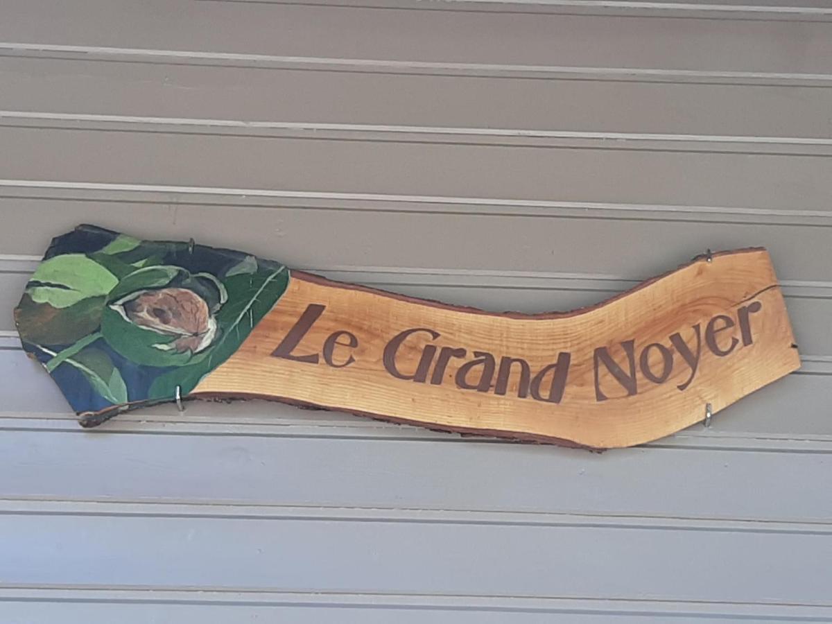 مبيت وإفطار Ambronay Le Grand Noyer المظهر الخارجي الصورة